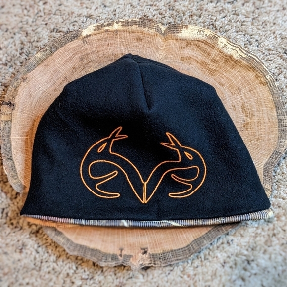 REAL TREE CAMO Reversible Hunting Camouflage Hat Ribbed Fleece - Picture 1 of 9